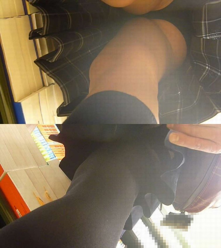 女子校生が黒のセクシー下着を履いてて股間に食い込む！